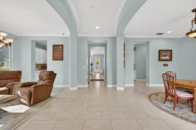 100 Cresta Ct, Lincoln, CA 95648
