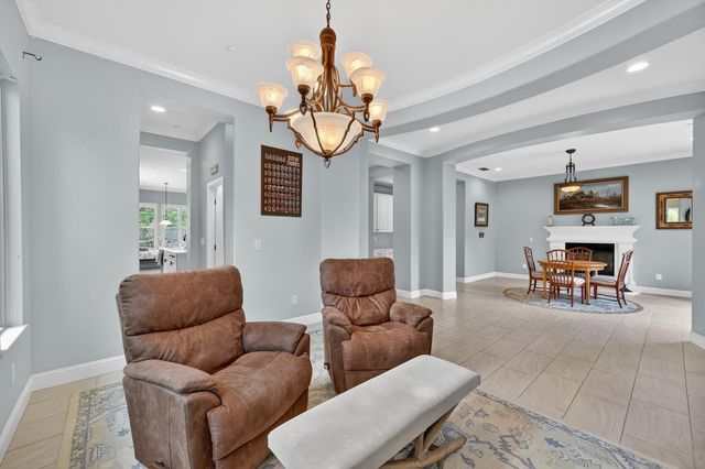 100 Cresta Ct, Lincoln, CA 95648