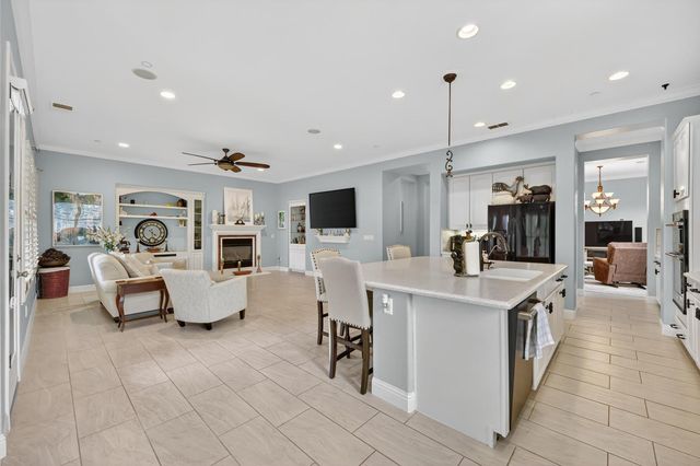 100 Cresta Ct, Lincoln, CA 95648