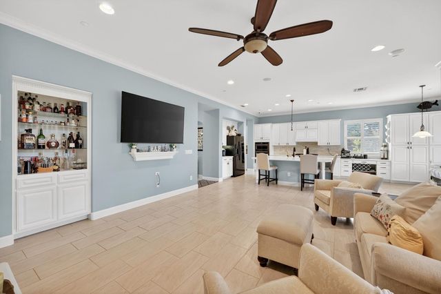 100 Cresta Ct, Lincoln, CA 95648