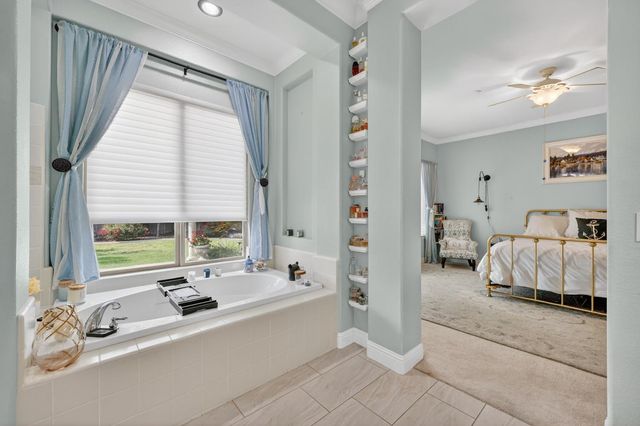 100 Cresta Ct, Lincoln, CA 95648