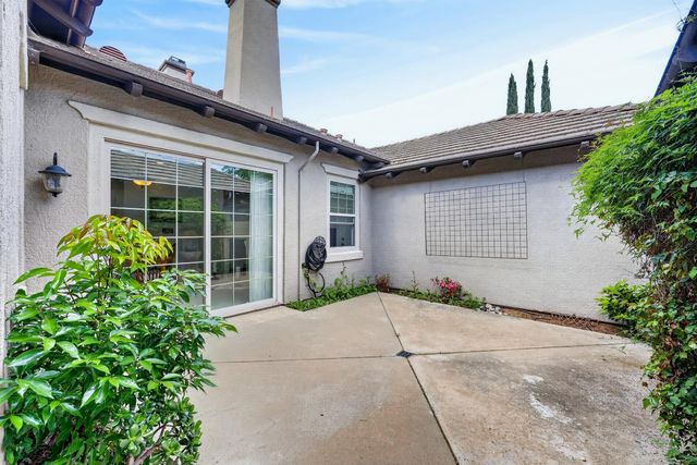 100 Cresta Ct, Lincoln, CA 95648