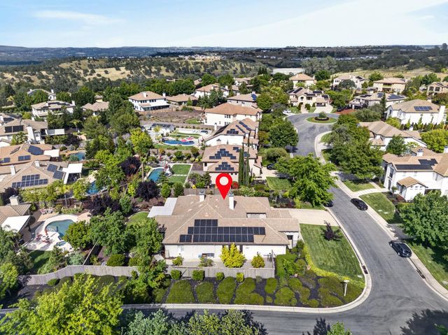 100 Cresta Ct, Lincoln, CA 95648