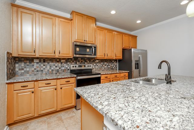 4422 Semora Oak, San Antonio, TX 78259