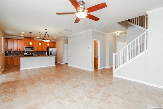 4422 Semora Oak, San Antonio, TX 78259
