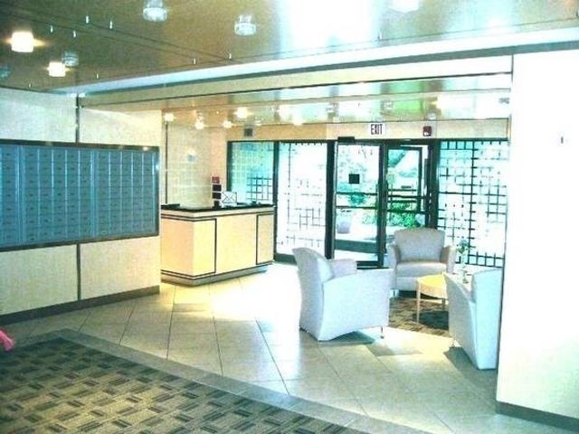 22 Chestnut Pl M4, Brookline, MA 02445