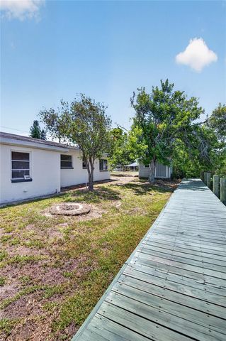 106 W NORTH BRANCH ROAD, Ruskin, FL 33570