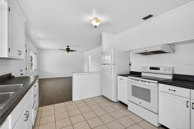 106 W NORTH BRANCH ROAD, Ruskin, FL 33570