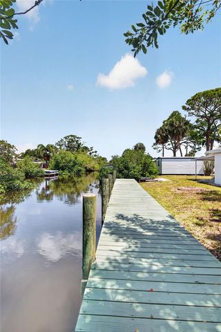 106 W NORTH BRANCH ROAD, Ruskin, FL 33570