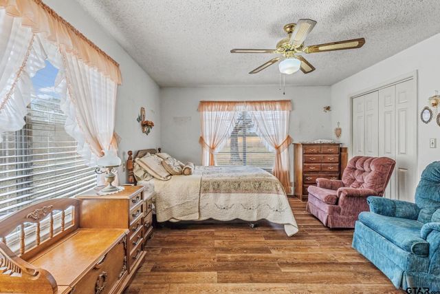 350 PR 6937, Alba, TX 75410