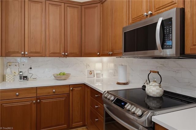 1203 Foxhaven Drive, Greensboro, NC 27455