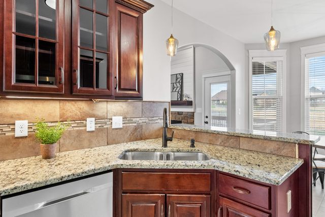 1517 Green Grove Way, Clarksville, TN 37043