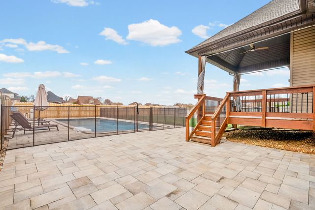 1517 Green Grove Way, Clarksville, TN 37043