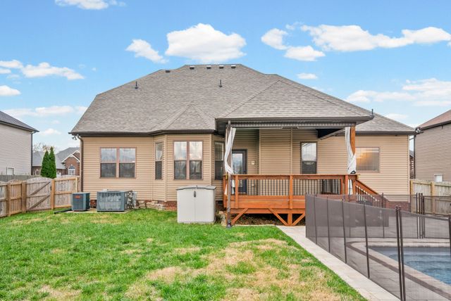 1517 Green Grove Way, Clarksville, TN 37043