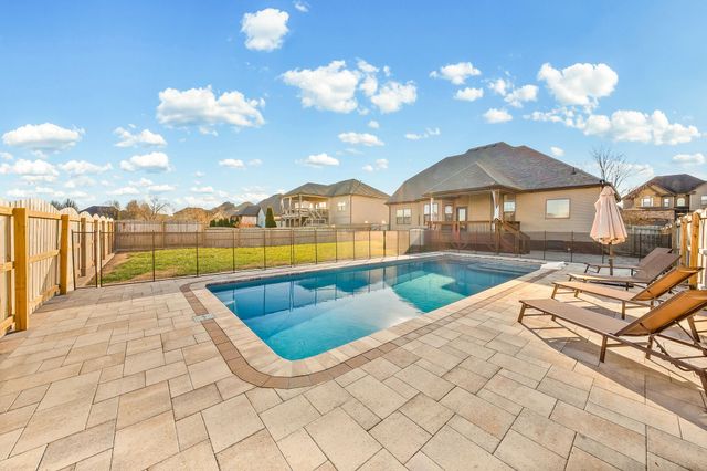 1517 Green Grove Way, Clarksville, TN 37043