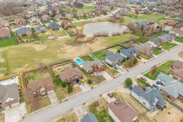 1517 Green Grove Way, Clarksville, TN 37043