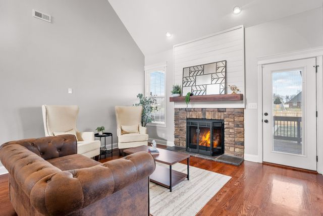 1517 Green Grove Way, Clarksville, TN 37043