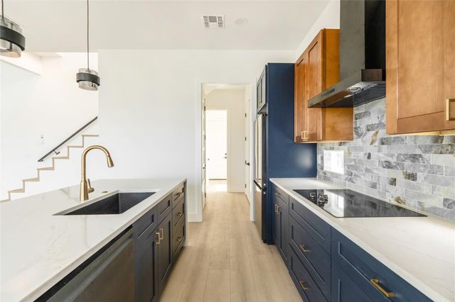 334 Lake DR, Buchanan Dam, TX 78609