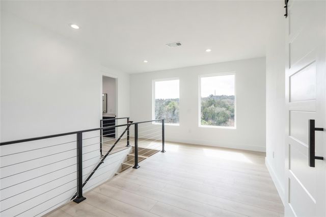 334 Lake DR, Buchanan Dam, TX 78609