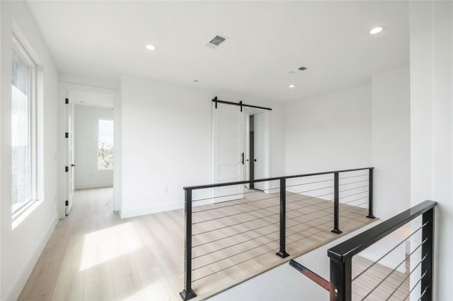 334 Lake DR, Buchanan Dam, TX 78609