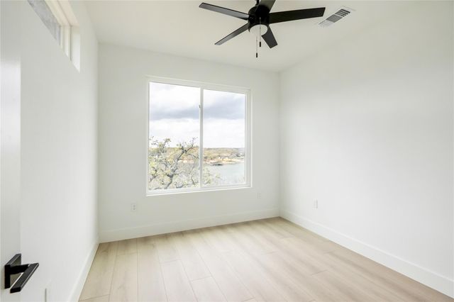 334 Lake DR, Buchanan Dam, TX 78609