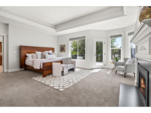 1925 CHILDS Rd, Lake Oswego, OR 97034