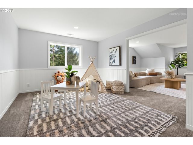 1925 CHILDS Rd, Lake Oswego, OR 97034
