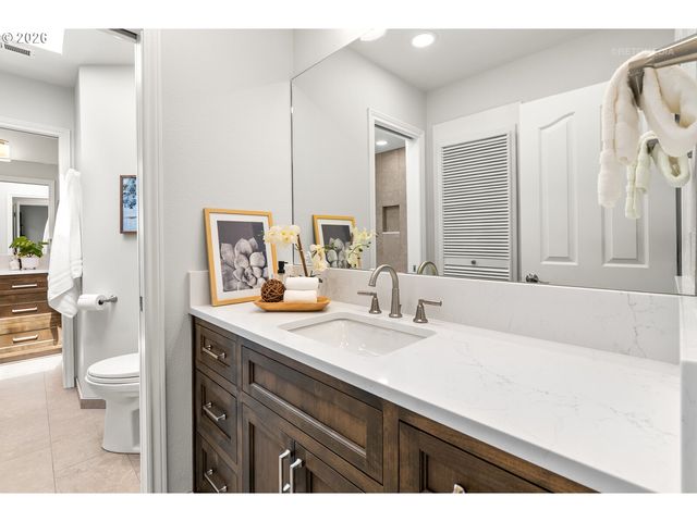 1925 CHILDS Rd, Lake Oswego, OR 97034