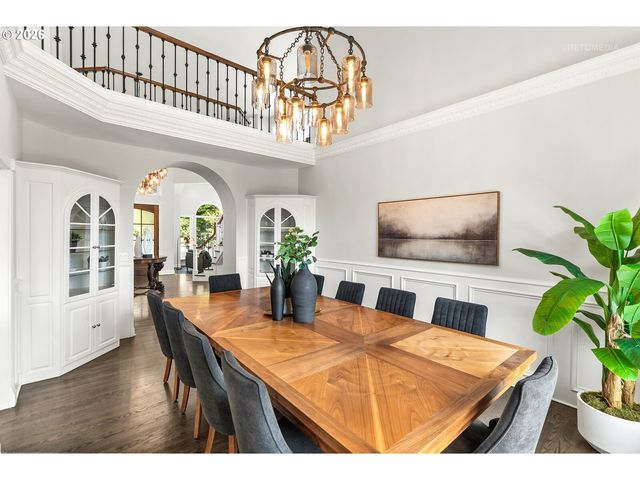 1925 CHILDS Rd, Lake Oswego, OR 97034