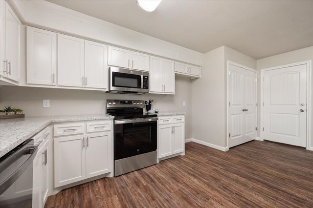 2512 Colleen Drive, Arlington, TX 76016