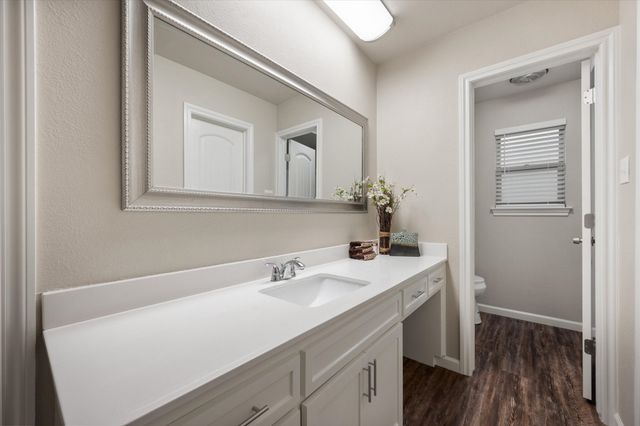 2512 Colleen Drive, Arlington, TX 76016