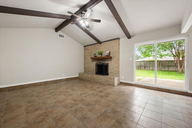 2512 Colleen Drive, Arlington, TX 76016