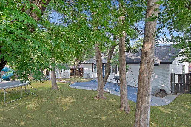 1911 Sedona Lane, Dallas, TX 75232