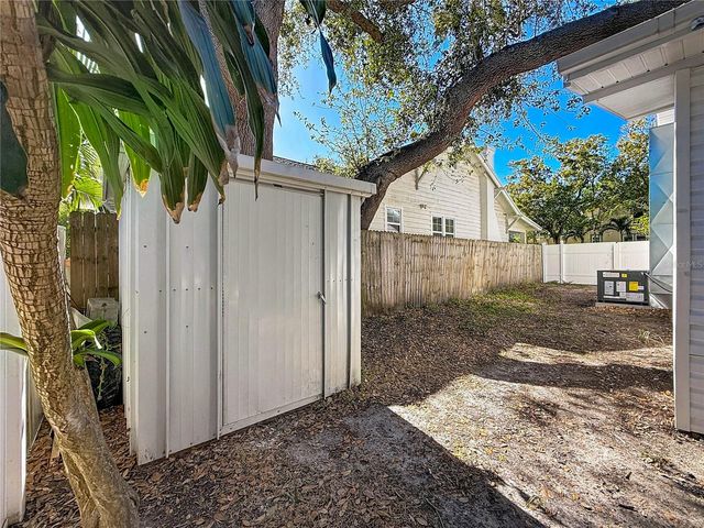 1247 HIGHLAND STREET N, St Petersburg, FL 33701