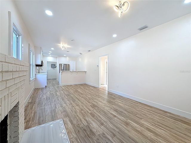 1247 HIGHLAND STREET N, St Petersburg, FL 33701