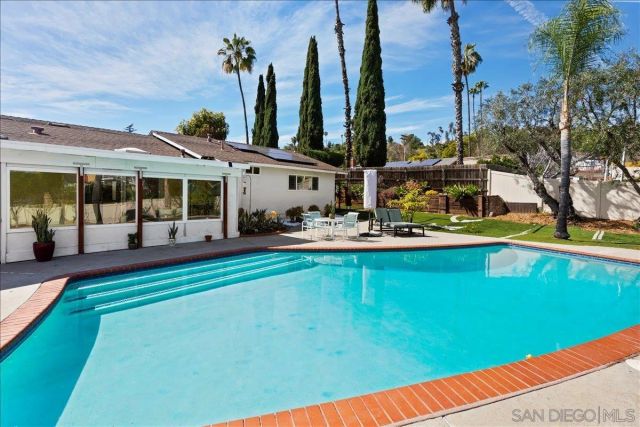 1452 N Fig St, Escondido, CA 92026