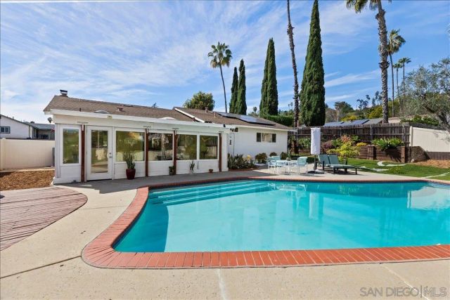 1452 N Fig St, Escondido, CA 92026