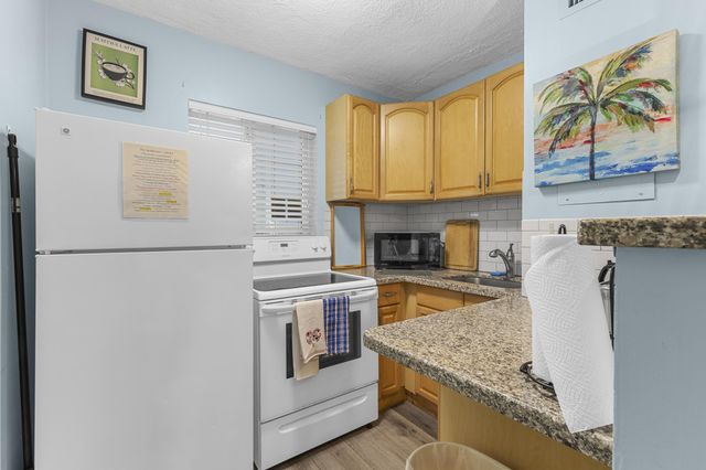 3225 NE 16th Street 9a, Pompano Beach, FL 33062