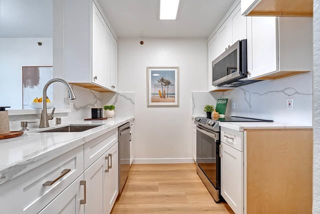 685 Dartmore Ln 365, Hayward, CA 94544