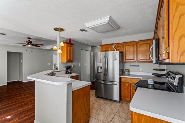 1519 Hayloft Lane, Granbury, TX 76048