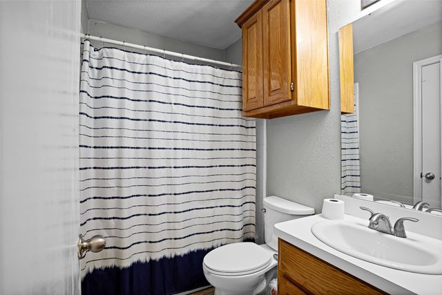 1519 Hayloft Lane, Granbury, TX 76048