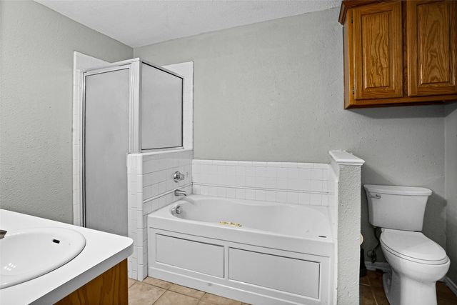 1519 Hayloft Lane, Granbury, TX 76048