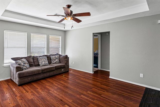 1519 Hayloft Lane, Granbury, TX 76048