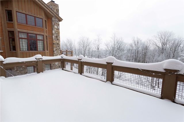 112 Southwind Drive, Seven Springs Resort, PA 15622