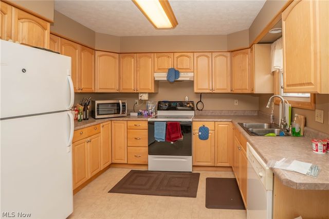 856 Morningview Avenue, Akron, OH 44305