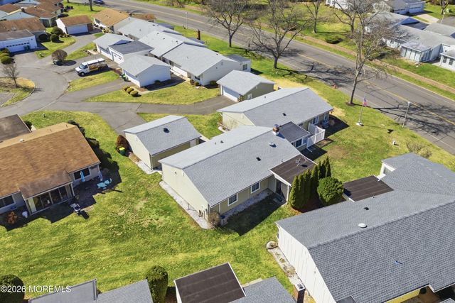 21 Celtis Plz 21B, Monroe, NJ 08831