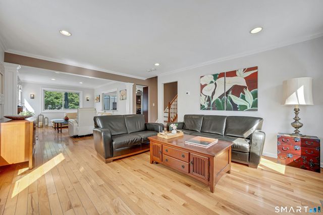 17 Thornhill Road, Greenwich, CT 06878