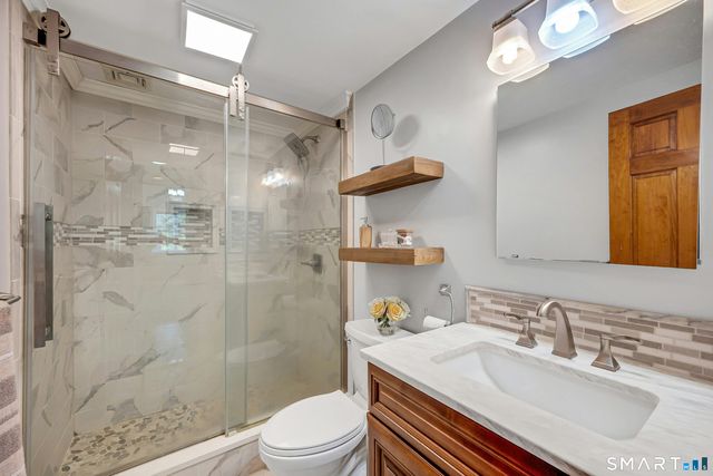 17 Thornhill Road, Greenwich, CT 06878