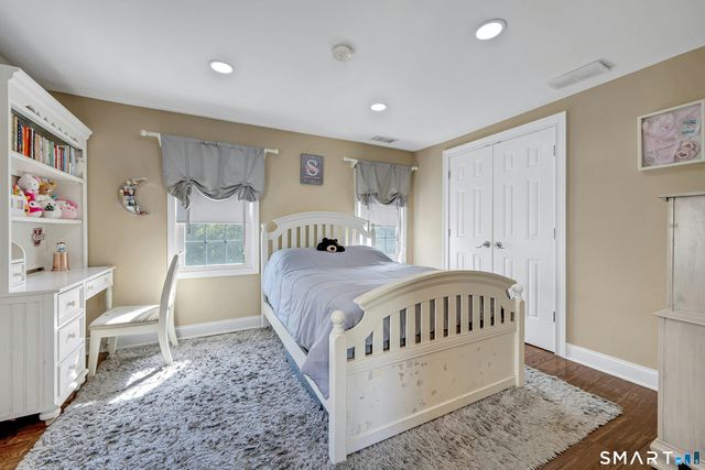17 Thornhill Road, Greenwich, CT 06878