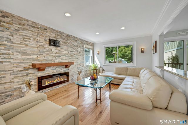 17 Thornhill Road, Greenwich, CT 06878
